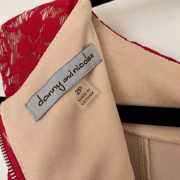 Women’s formal dress, red lace with nude lining, slim, 2P, worn once - Picture 5 of 5